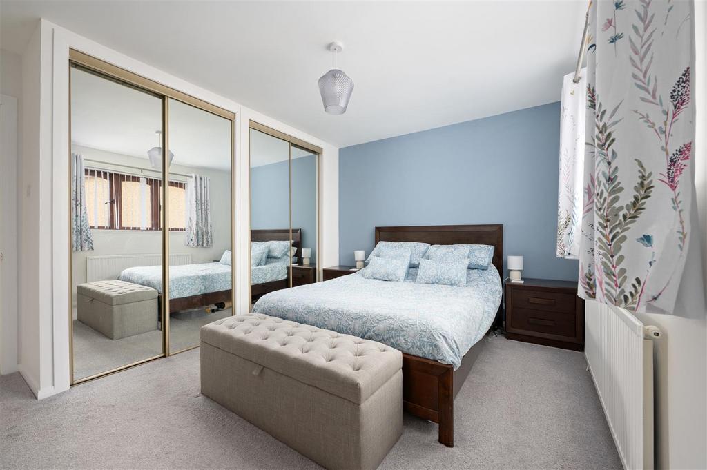 30 Ross Avenue023.JPG