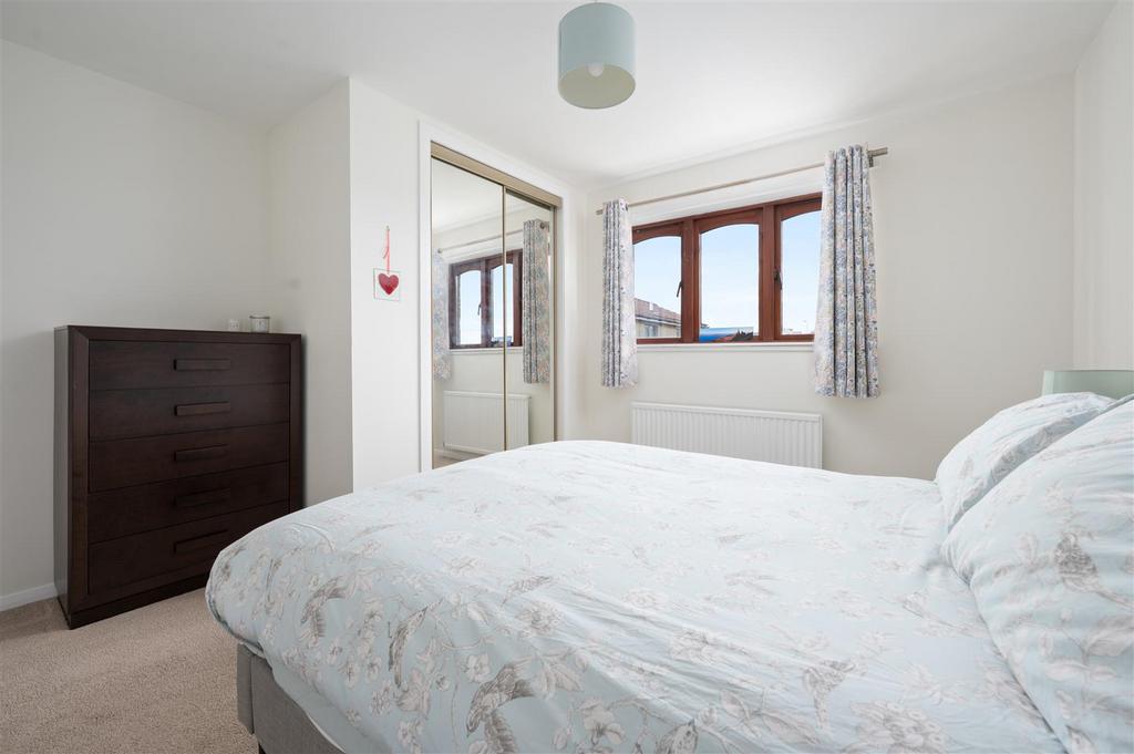 30 Ross Avenue030.JPG