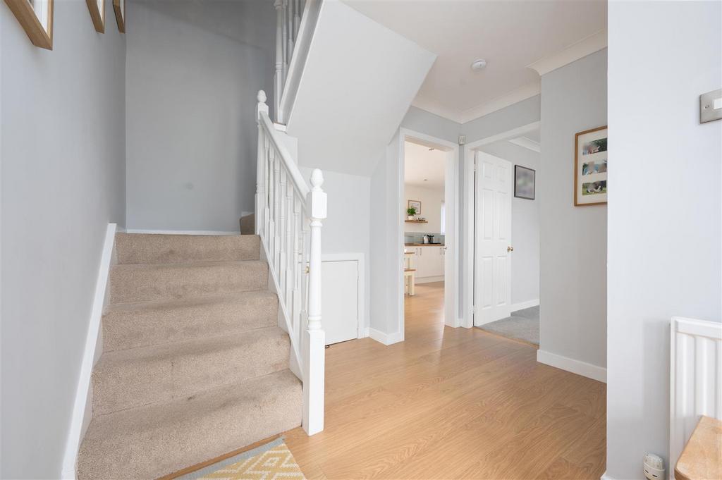 30 Ross Avenue005.JPG