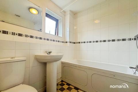 2 bedroom terraced house for sale, Elder Road, Basingstoke