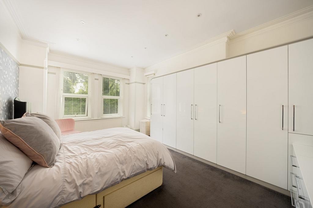 Principle bedroom
