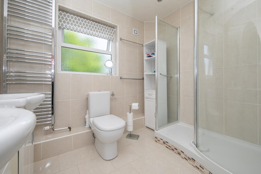 En Suite 1
