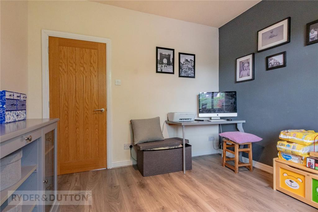 Bedroom/Study