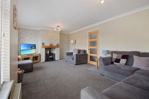 2 Long Close, Leyland, PR26 7AB