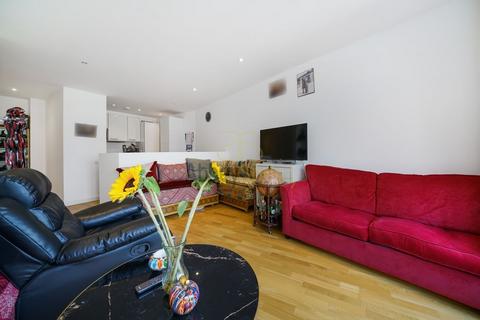 1 bedroom flat for sale, Alfred Court, Fortune Green Road NW6