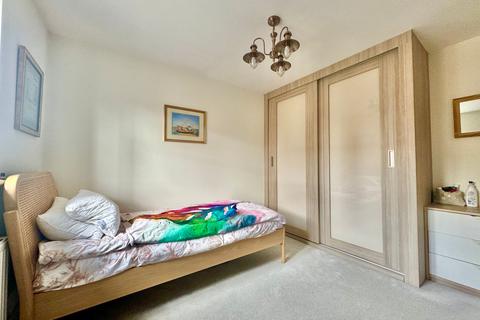 31 Hunter Road, Whetstone, Leicester, LE8 6AE