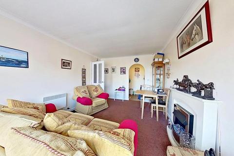 1 bedroom retirement property for sale, Cavendish Court, High Street, Herne Bay, CT6 5LB