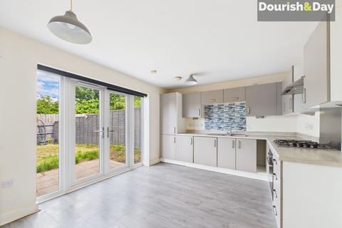 3 bedroom end of terrace house for sale, Devereux Gardens, Stafford ST18