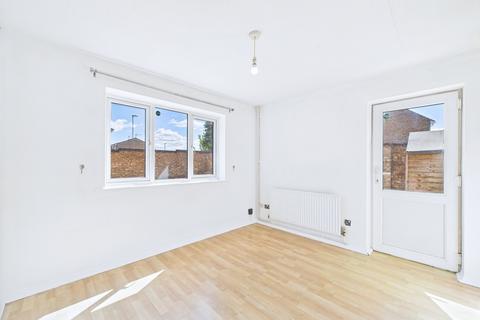 1 bedroom terraced house to rent, Elstone, Peterborough PE2