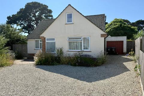 4 bedroom detached house for sale, Carrington Close, Milford on Sea, Lymington, Hampshire, SO41