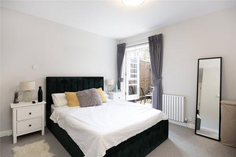 2 bedroom apartment for sale, Restoration Square, London, SW11