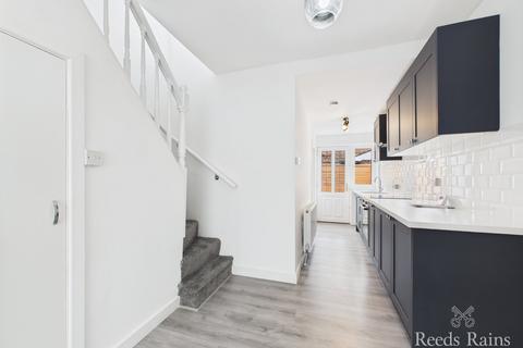 2 bedroom end of terrace house for sale, Middleton Avenue, Hull HU9