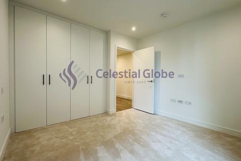 2 bedroom flat to rent, 1 Affinity View, London E16
