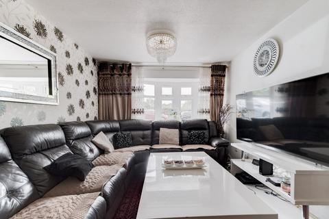 3 bedroom terraced house for sale, Oak Leasow, Quinton, Birmingham, West Midlands, B32