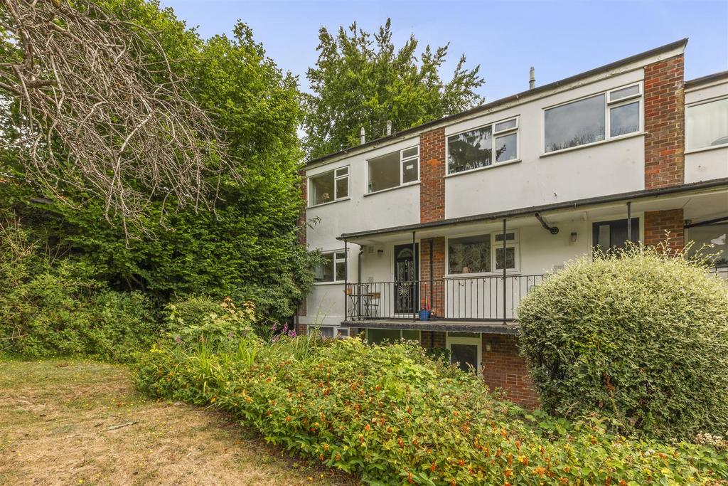 Flat 4 Temple Orchard, Amersham Hill, HP13 6 PH-12.