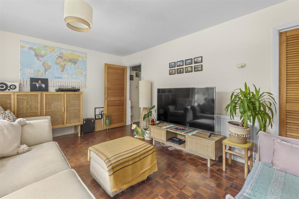 Flat 4 Temple Orchard, Amersham Hill, HP13 6 PH-6.j