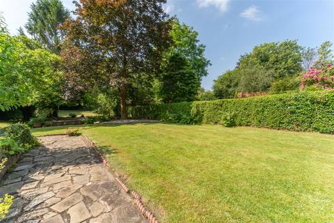 undefined, Normanhurst, Urmston Lane
