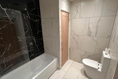 Studio to rent, Connect Lane, London, IG6