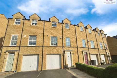 4 bedroom townhouse for sale, Rowan Way, Northowram, Halifax