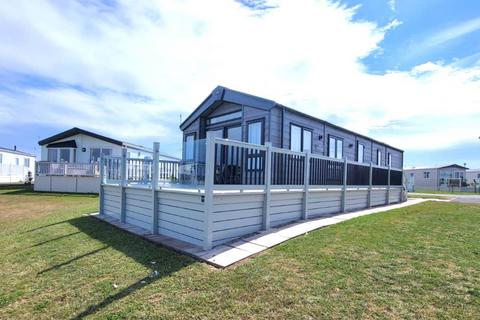 undefined, Hornsea HU18
