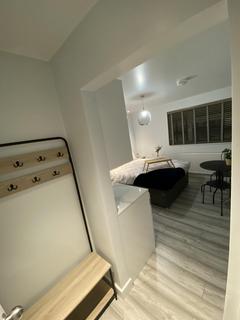 undefined, Eaton Valley Road, Luton LU2