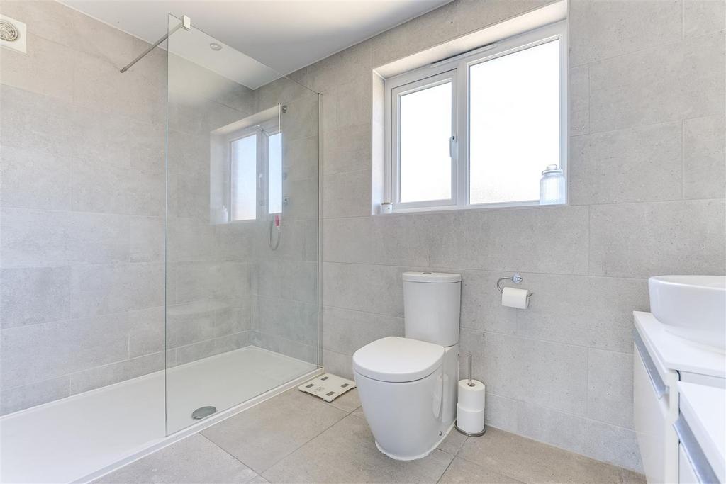 Ensuite.jpg