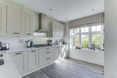 undefined, Clayton Drive, Buntingford