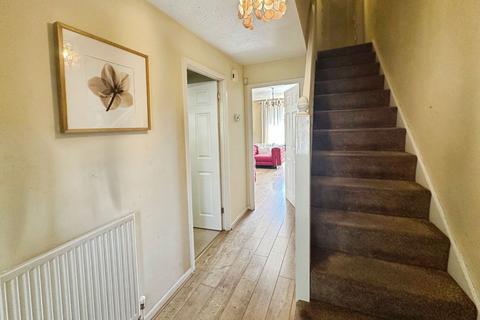 8 Abbey Close, West Bromwich, B71 1NY