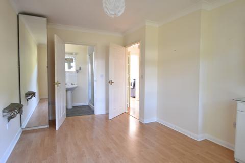 2 bedroom semi-detached bungalow to rent, Gurnard Pines, Cockleton Lane, Gurnard