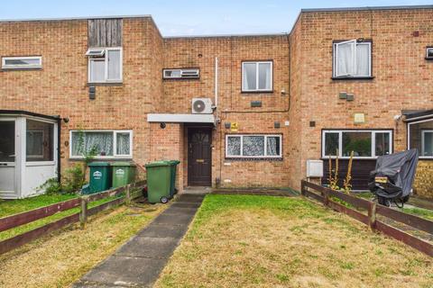 55 Falcon Drive, Stanwell, Staines-upon-thames, TW19 7EX