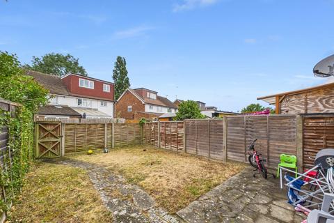 55 Falcon Drive, Stanwell, Staines-upon-thames, TW19 7EX