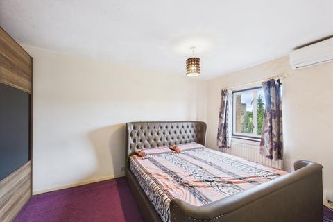 55 Falcon Drive, Stanwell, Staines-upon-thames, TW19 7EX