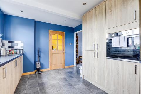 40 Arthur Crescent, Carlton, Nottingham, NG4 1GA