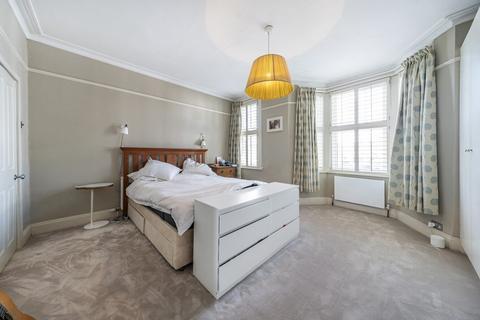 4 bedroom terraced house for sale, Hydethorpe Road, Balham, London, SW12