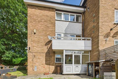 3 bedroom semi-detached house to rent, Spring Close Mount, Gleadless, Sheffield, S14