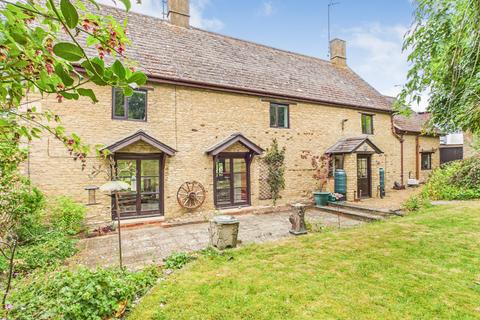 4 bedroom detached house for sale, Church Lane, Cranford, Northants, NN14