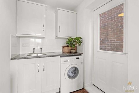 21 Chestnut Way, Bidford On Avon, Alcester, B50 4GF