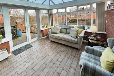 81 Lark Rise, Uttoxeter, ST14 8SZ