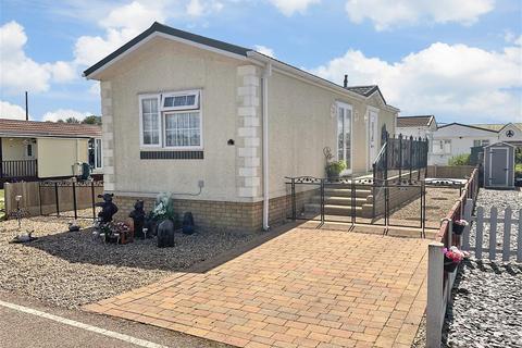 2 bedroom mobile home for sale, Lower Dunton Road, Dunton, Brentwood, Essex