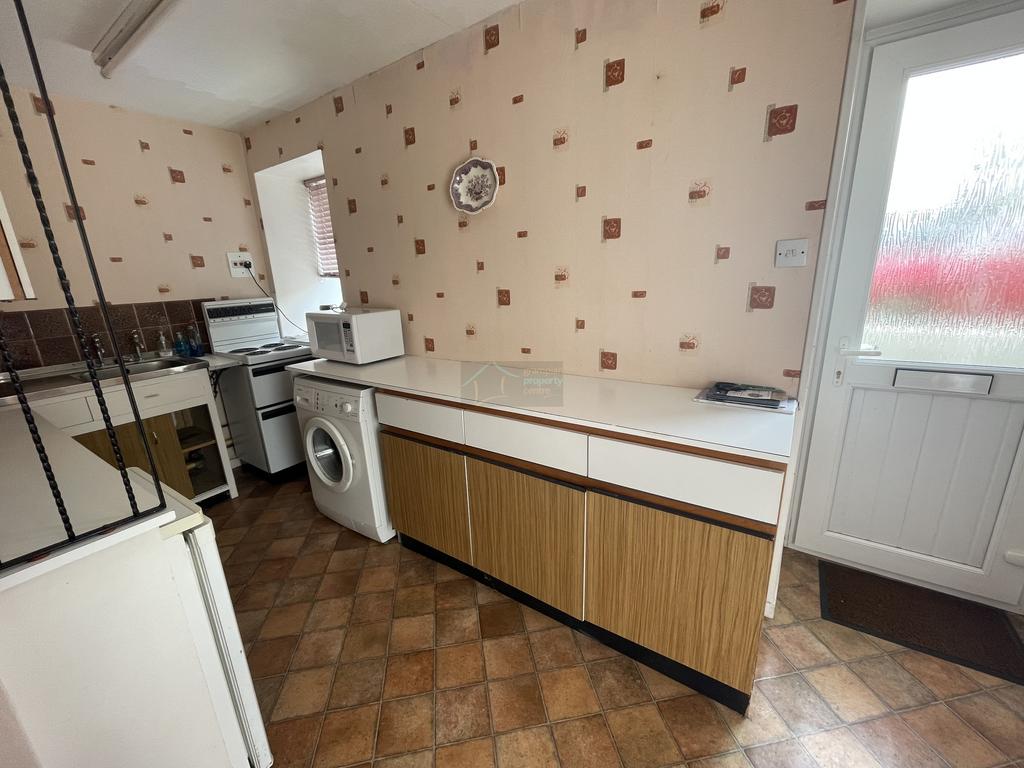 Kitchen c.JPG