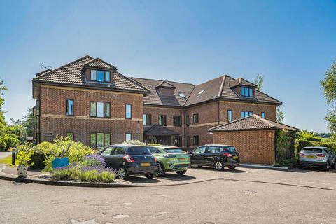 2 bedroom retirement property for sale, St. Marys Close, Alton, Hampshire