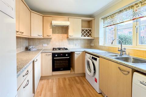 3 bedroom terraced house for sale, Salisbury Close, Amersham, Bucks, HP7