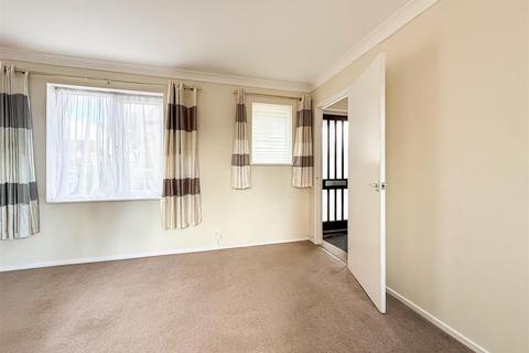 1 Hermes Drive, Burnham-on-crouch, CM0 8SW