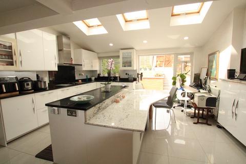 undefined, The Mead, Watford WD19