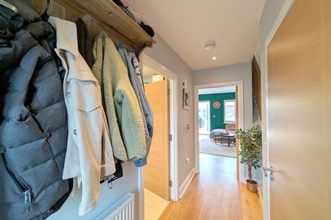 47 Holywell Way, Staines-upon-thames, TW19 7SG