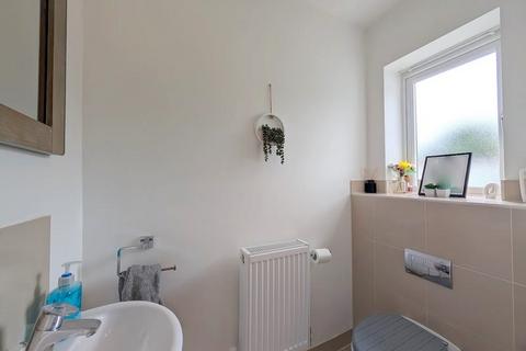 47 Holywell Way, Staines-upon-thames, TW19 7SG