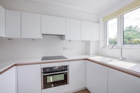 2 bedroom retirement property for sale, Archer Court, Chesham Road, Amersham, Buckinghamshire, HP6 5UL