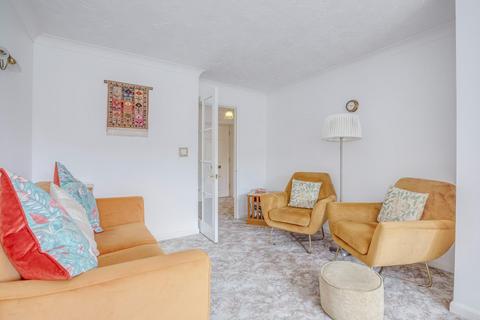 2 bedroom retirement property for sale, Archer Court, Chesham Road, Amersham, Buckinghamshire, HP6 5UL