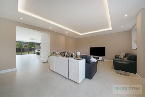 5 bedroom detached house for sale, Ashley Lane, Hendon NW4