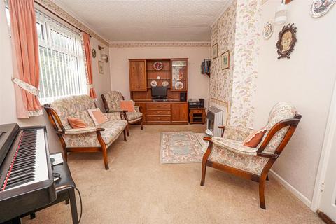 2 bedroom end of terrace house for sale, Edinburgh Road, St. Leonards-On-Sea